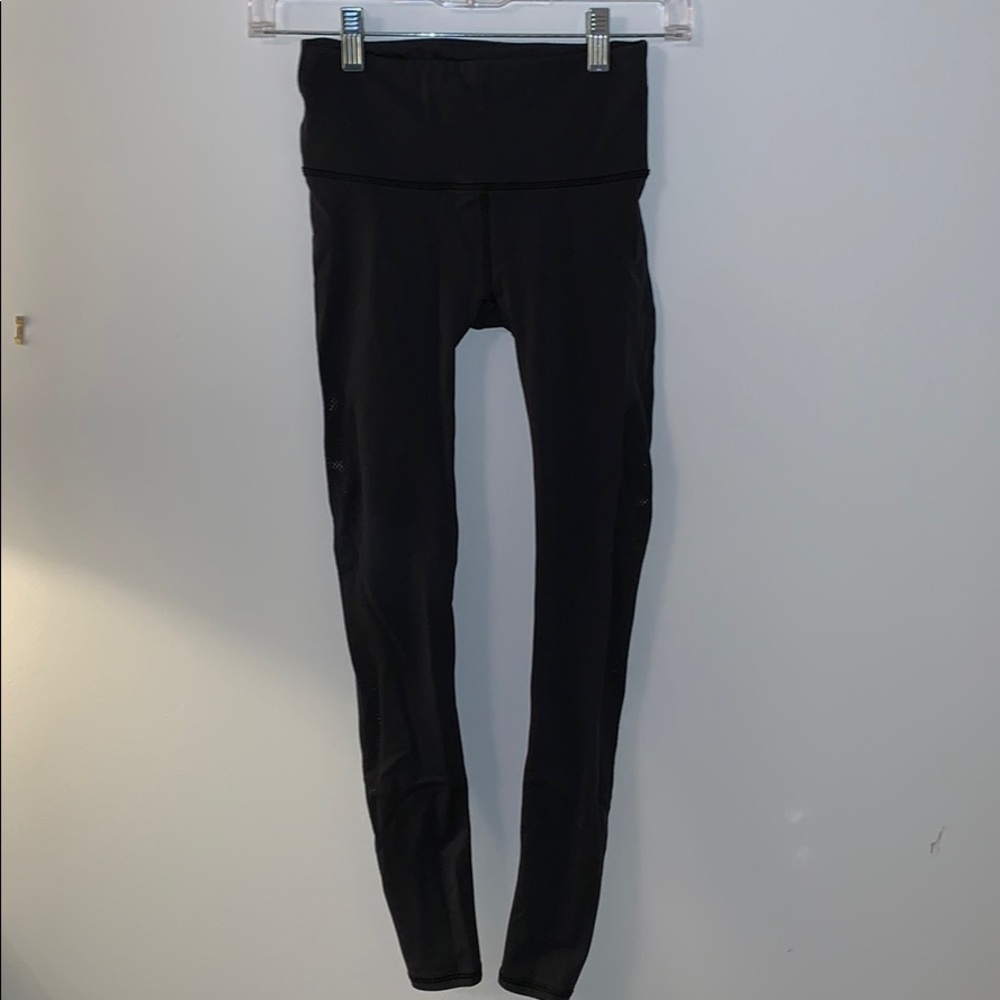 Lululemon legging with mesh detail
